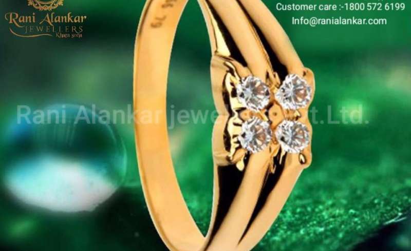 Experience the Sparkling Effects with the Perfect Gold Ornaments