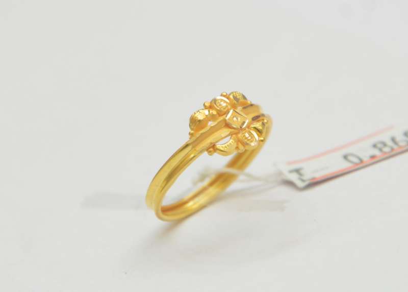 Buy quality 916 Fancy Plain Gold Ladies Ring LRG -0637 in Ahmedabad