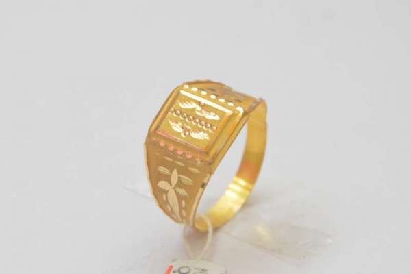 The Griffri Fancy Gold Ring For Men (Arowana)