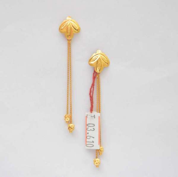 The Candy Gold Fancy Eardrops Sui Dhaga (Arowana 916)