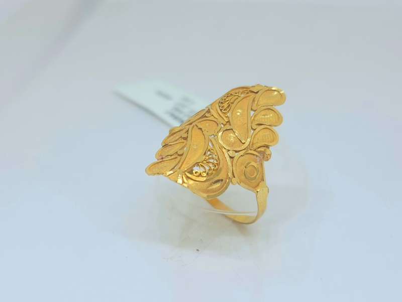 Bow Women Gold Ring | SEHGAL GOLD ORNAMENTS PVT. LTD.