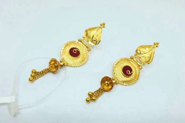 The Ethnic Gold Earring