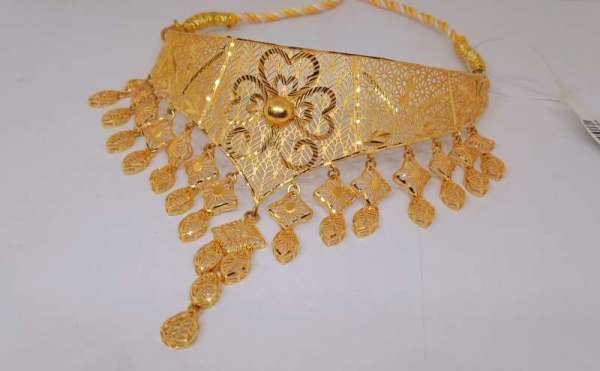 Tarkish's Gold Chokar Necklace Set