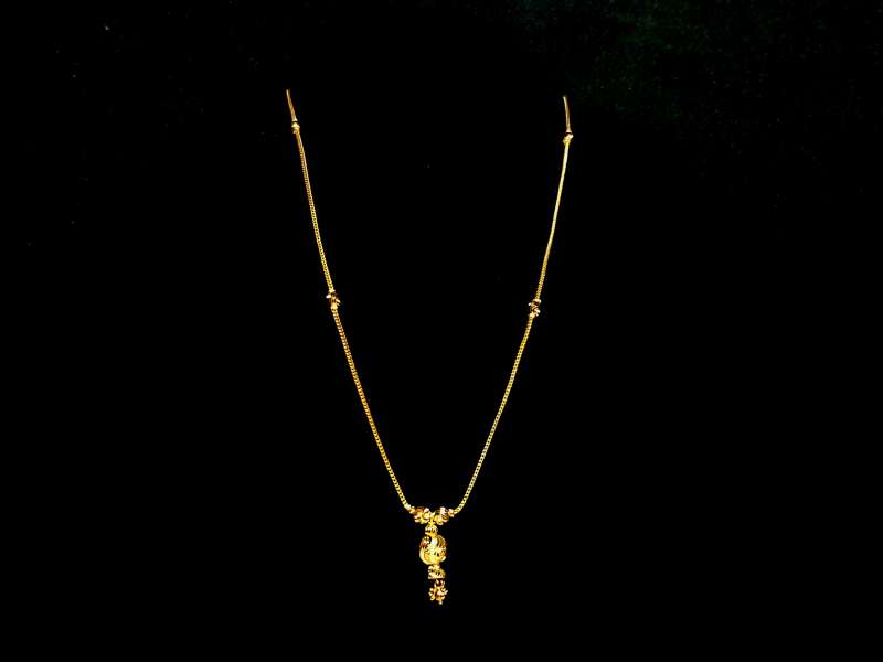 The Gold Near Light Weight Chain For Woman – Welcome to Rani Alankar