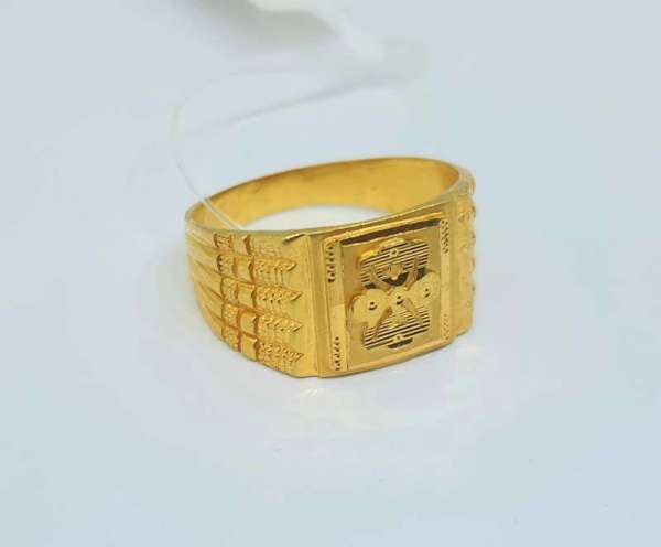 The Candere Latest Gold Ring For Men's