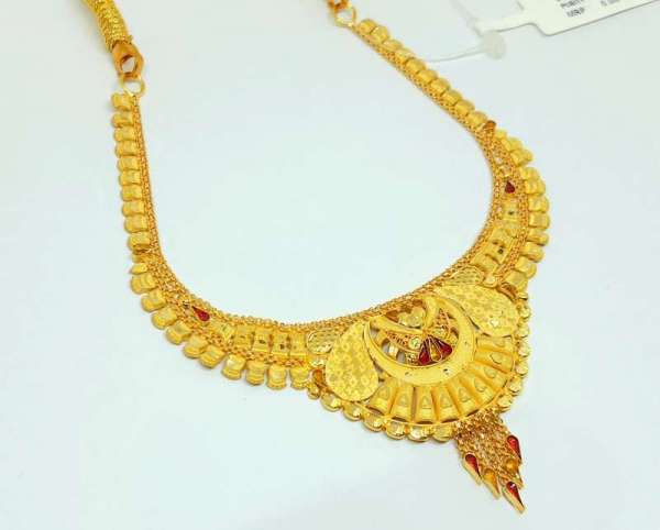 Light Weight Floral Gifting Yellow Gold 22kt Necklace