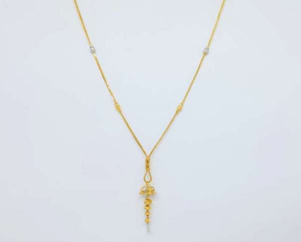 The Fancy Shorts Yellow Gold Mangalsutra 22kt Chain