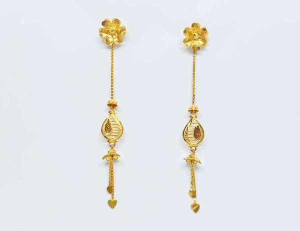 Latest Fashion Special Days Yellow Gold Earring 18kt