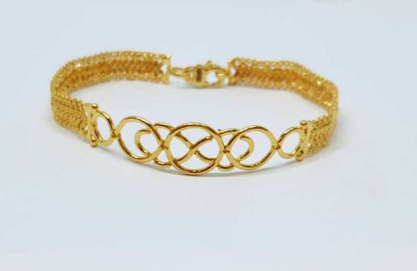 22kt Stylish Gold Bracelet For Womens