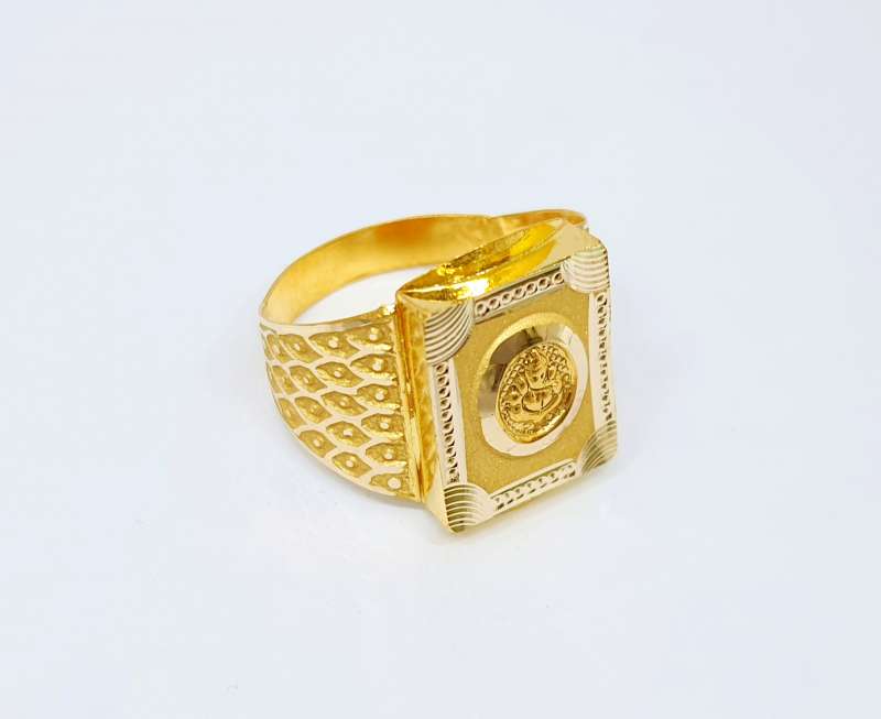 8 Gold Ring Designs for Men That Will Never Go Out Of Fashion-totobed.com.vn