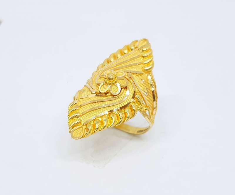 Jewar Mandi Gold Plated Finger Ring For Women & Girls Chokor Design-baongoctrading.com.vn