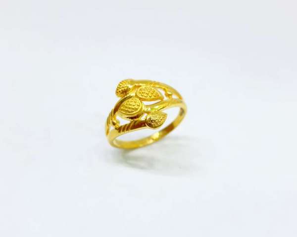 Gold Ladies Rings Leaf Design 22k Purity
