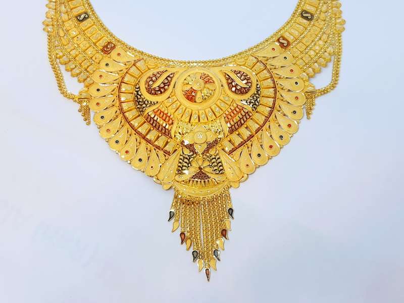 Golden Wedding Gold Round Necklace Sets at Rs 4199/set in Surat | ID:  24936891191