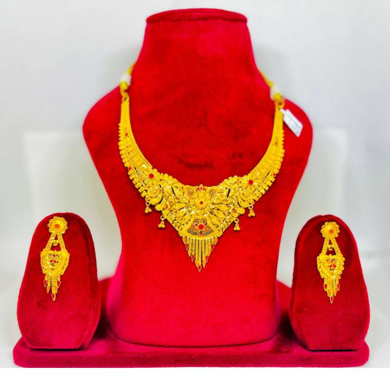 Golden Wedding Necklace/Wedding Jewellery Online – Hayagi