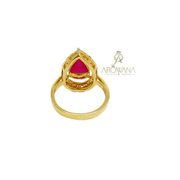 Real Diamond Ring With Rubi Stone 14kt