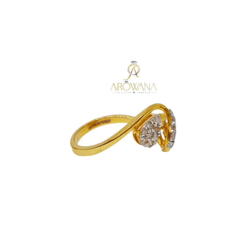 Fancy Yellow Cushion Cut Diamond Rings for Women 18K Gold-G,VS  (G-H/VS1-VS2) – Glitz Design