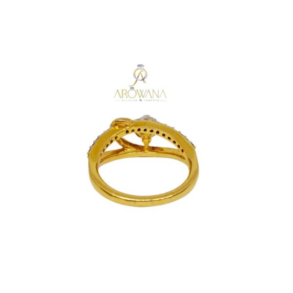 Natural White Diamond ladies ring