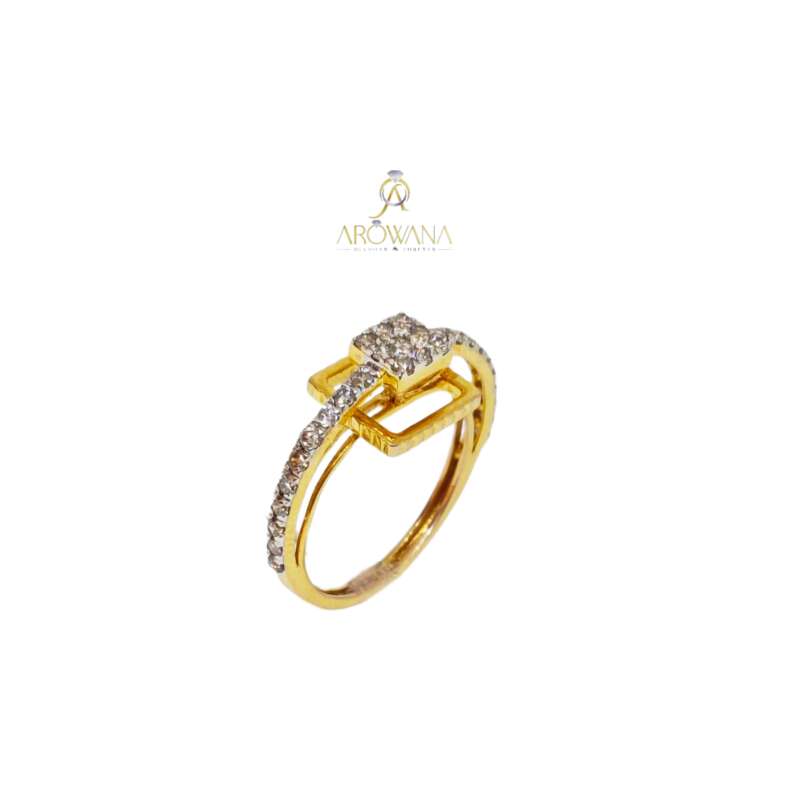 Gold Floral Centre Diamond Ring – GIVA Jewellery