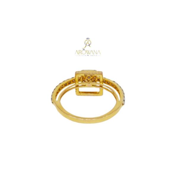 Yellow Gold Diamond Ring for Women