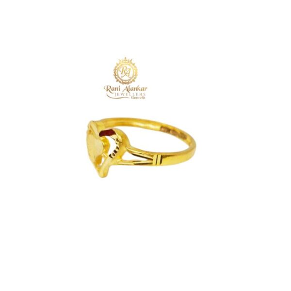 Hard Shap Design Gold Ring Daily Wear
