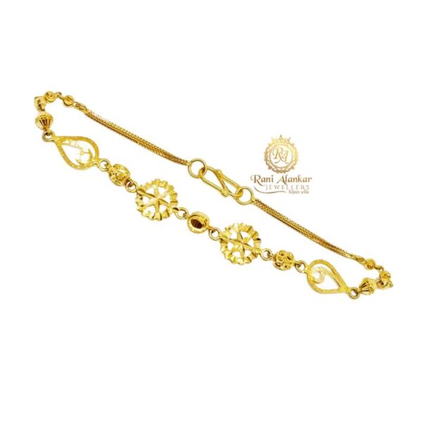 Ladies Fancy Gold Bracelet 18kt / Rani Alankar Jewellers