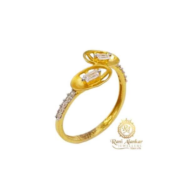 The Gold Ladies Ring
